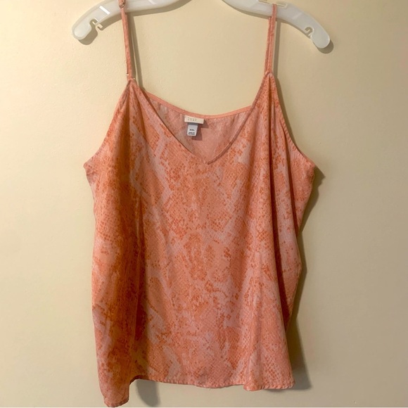 Pink snake detail adjustable‎ blouse size 2X - Picture 1 of 4